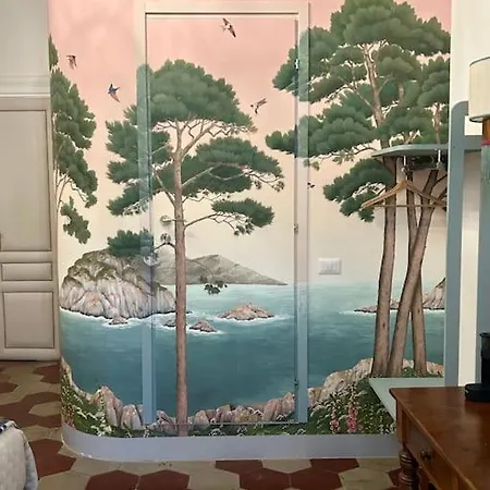 The Grand Tour Couette-café *