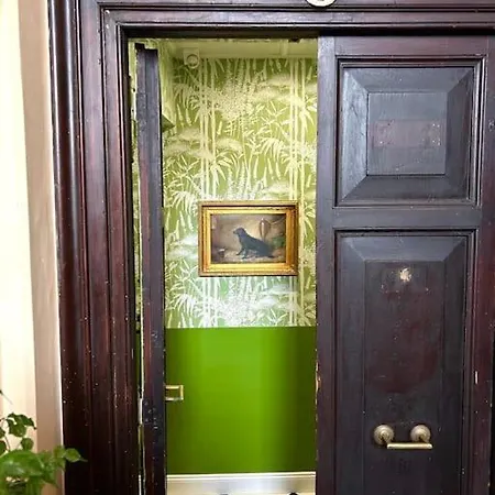 The Grand Tour Bed & Breakfast