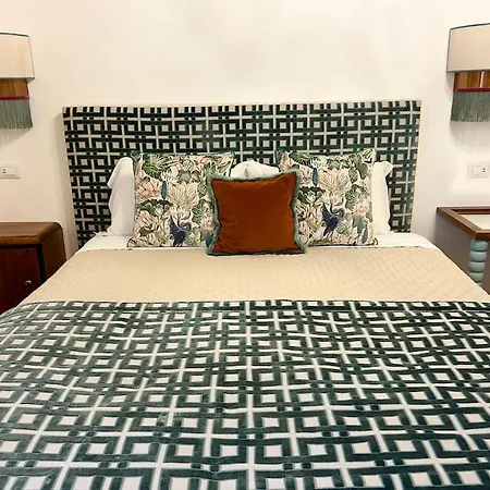 The Grand Tour Bed & Breakfast Rome
